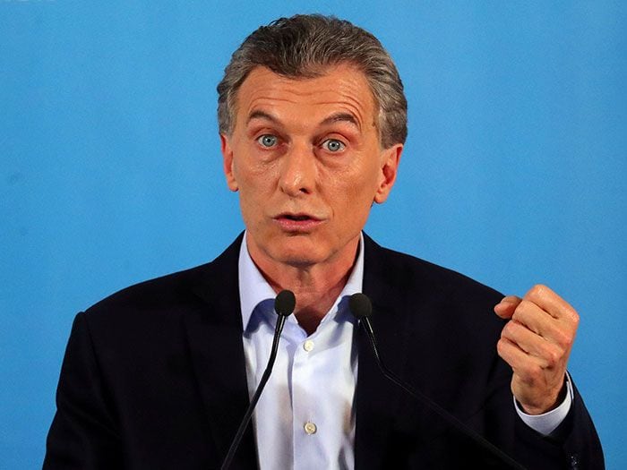 Macri reduce a la mitad sus ministerios para afrontar crisis económica