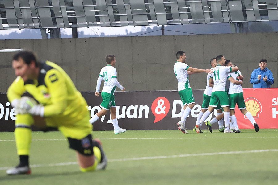 Colo Colo cae ante Puerto Montt y se complica en la Copa Chile