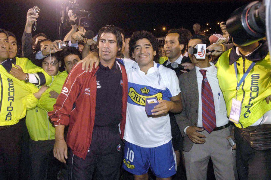 Televisión y fútbol: las inolvidables visitas de Diego Maradona a Chile