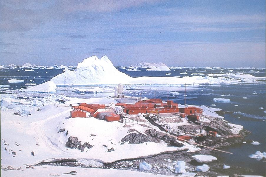 Coronavirus en la Antártica: gobierno reconoce "quiebre" en el protocolo