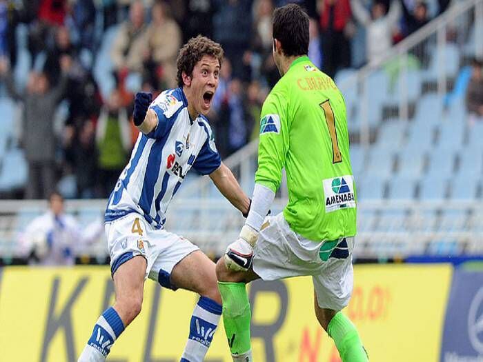 "Un momento único": recuerdan el golazo de tiro libre de Claudio Bravo por la Real Sociedad