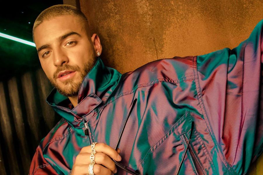 Maluma es criticado por su reacción al compartir su nuevo logro