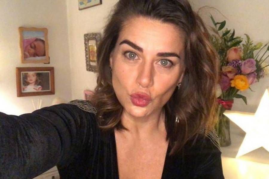 "Mi cuerpo, sin filtro…:" la osada postal de Ingrid Cruz que incendió Instagram