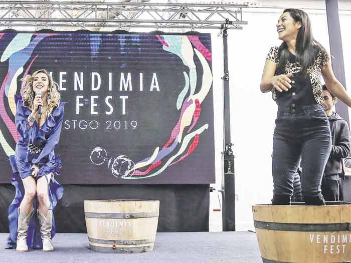 Loreto Aravena zapateó en la Vendimia Fest de Providencia