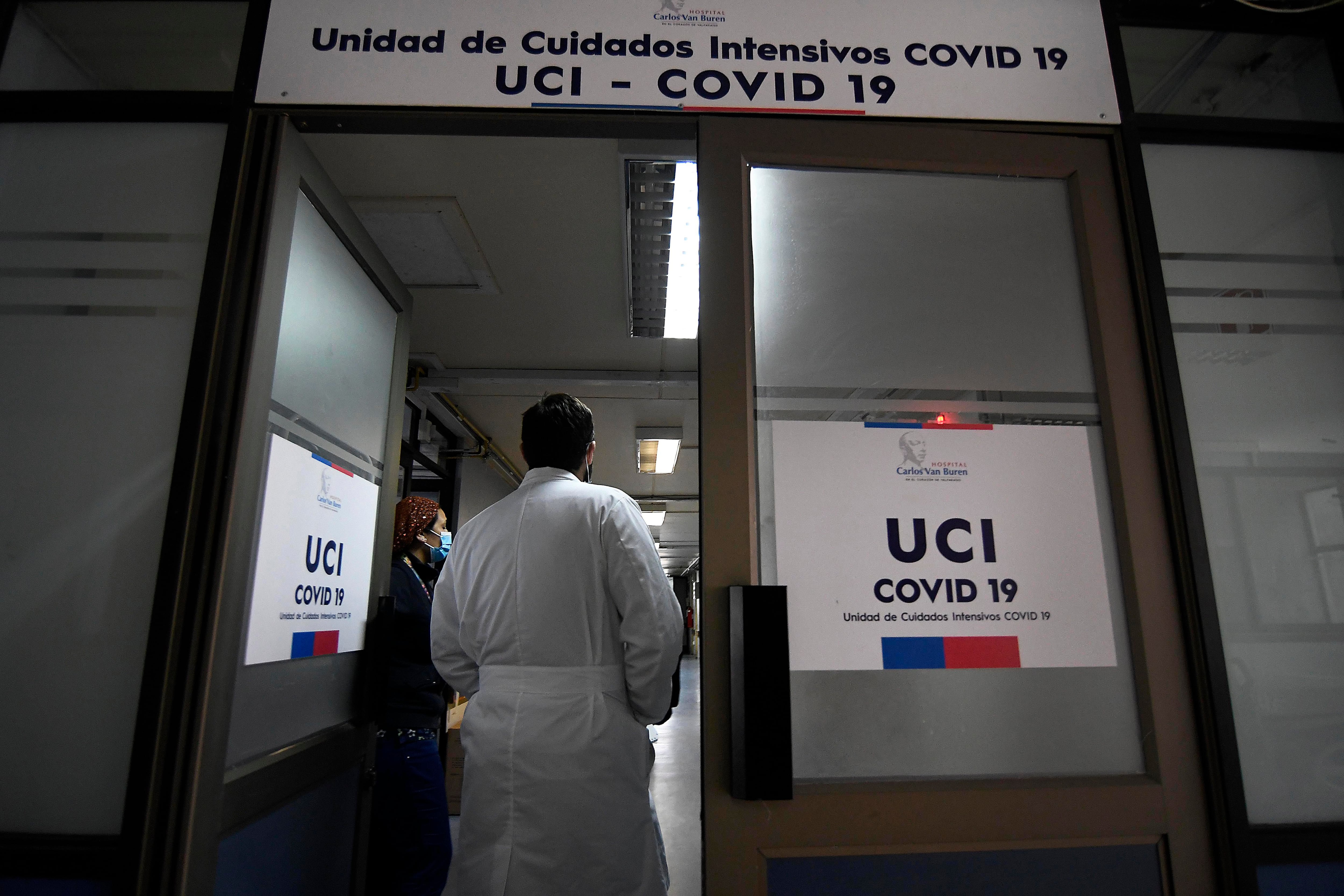 Alerta en Hospital Carlos Van Buren: ocupación de camas UCI llegó al 100%