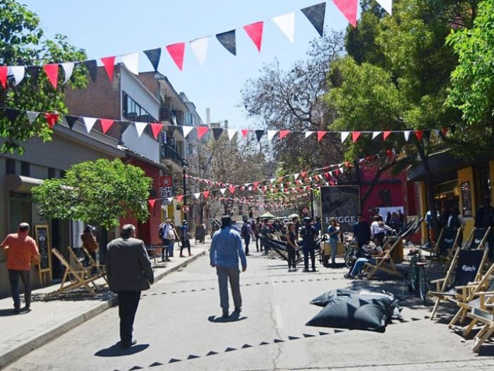 Generar energía eléctrica al caminar: estudiantes ganan concurso de innovación