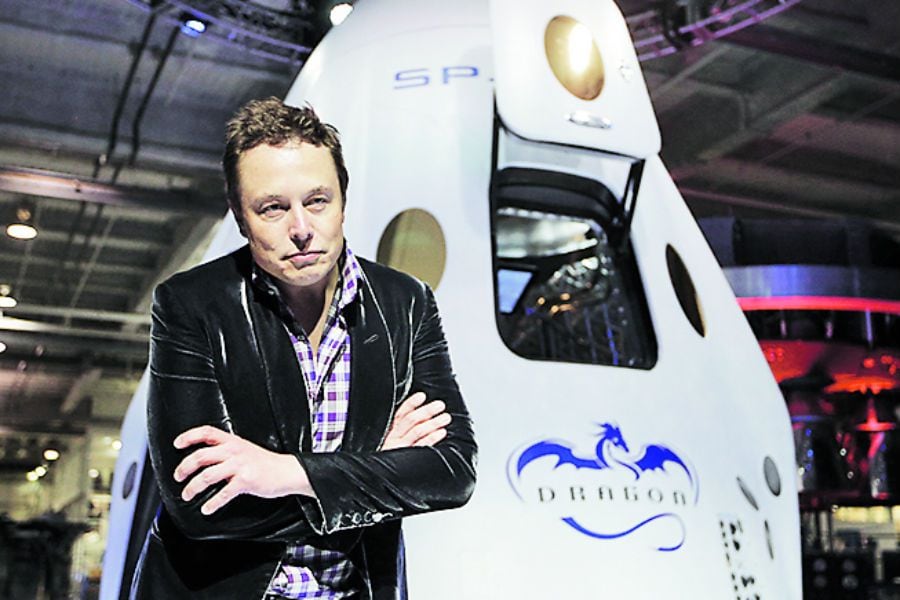 Space X pospone primer viaje tripulado por mal tiempo