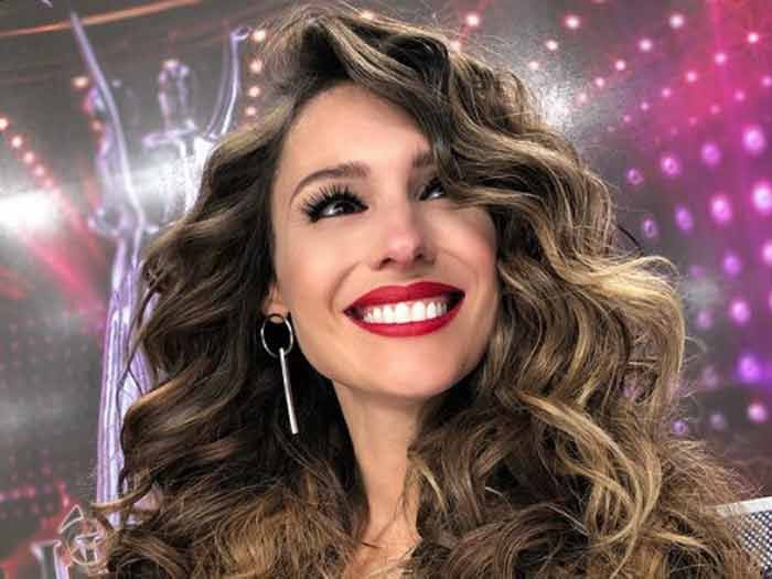 Pampita sorprende a los televidentes con osado look a días de su boda