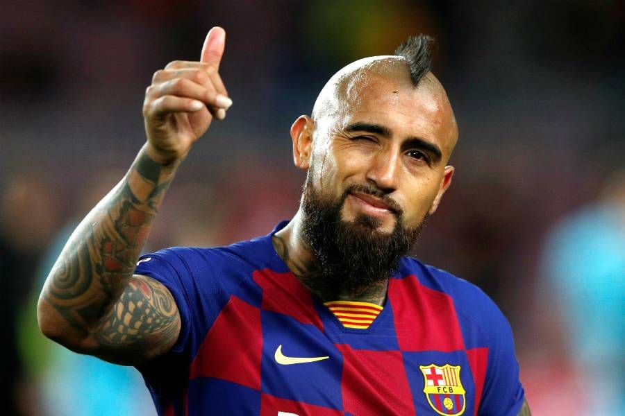 Arturo Vidal supera lesión y es alternativa en el ataque "culé"