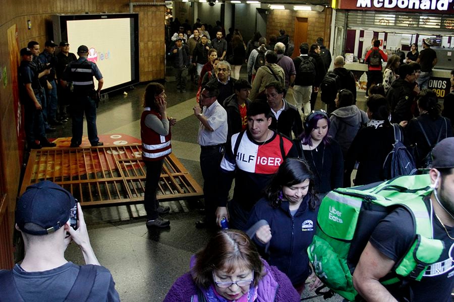 Evasion en el Metro Plaza de Armas