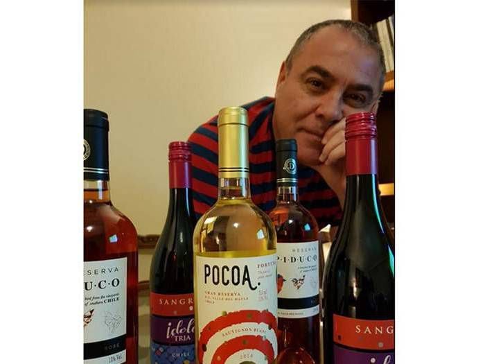 "Gato Juanito" anda por los tejados con la venta de vinos