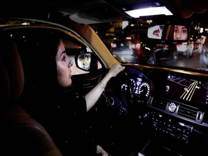 Se acabó el mito: las mujeres conducen mejor en Chile