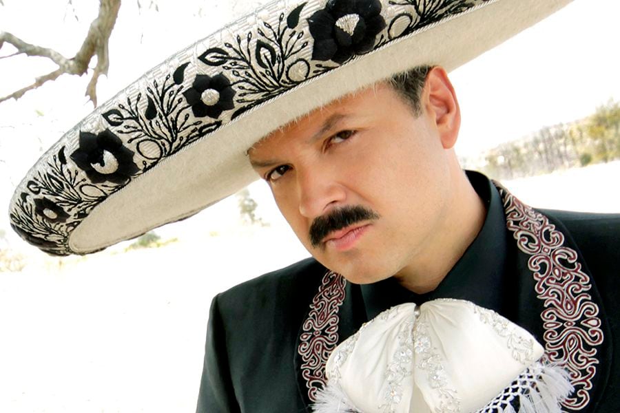 Pepe Aguilar viene a cumplir su promesa con Chile