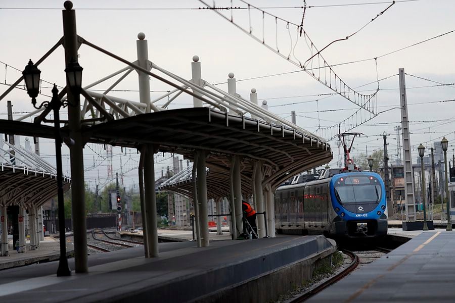 Dan "vía libre" a nuevo tren Santiago-Melipilla