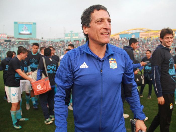 PERU: Mario Salas campeon con Sporting Cristal