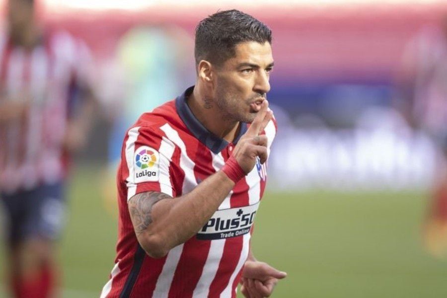 Luis Suárez debutó con 2 goles y una asistencia en el Atlético Madrid