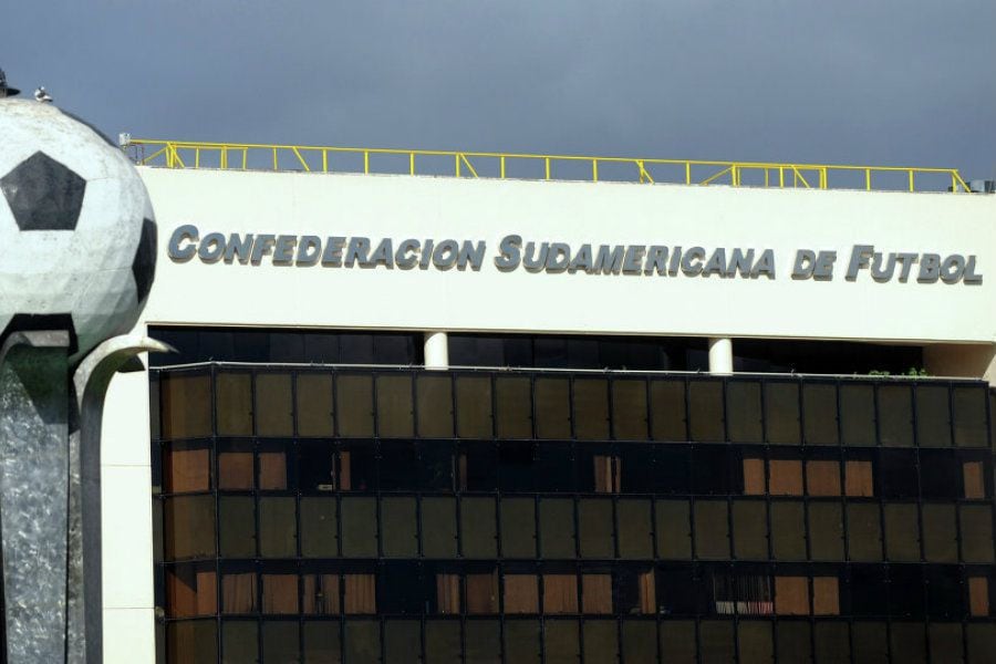 Conmebol le pidió a la FIFA suspender las fechas clasificatorias a Qatar 2022