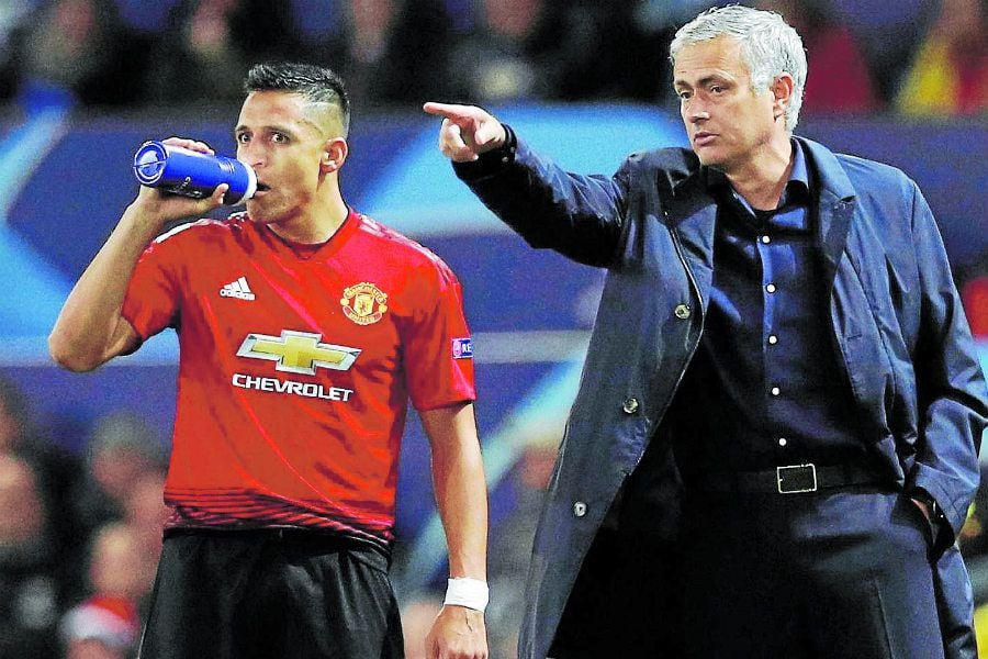 "Chileno...": revelan "ninguneo" de Mourinho para motivar a Alexis Sánchez