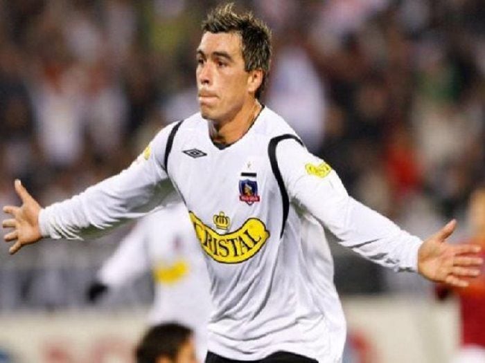 Hoy se cumplen 10 años del primer gol de Esteban Paredes en Colo Colo