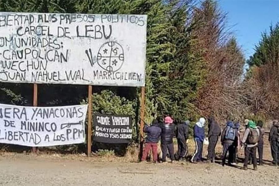 Agrupación mapuche se adjudicó ataque con auto bomba en Tirúa