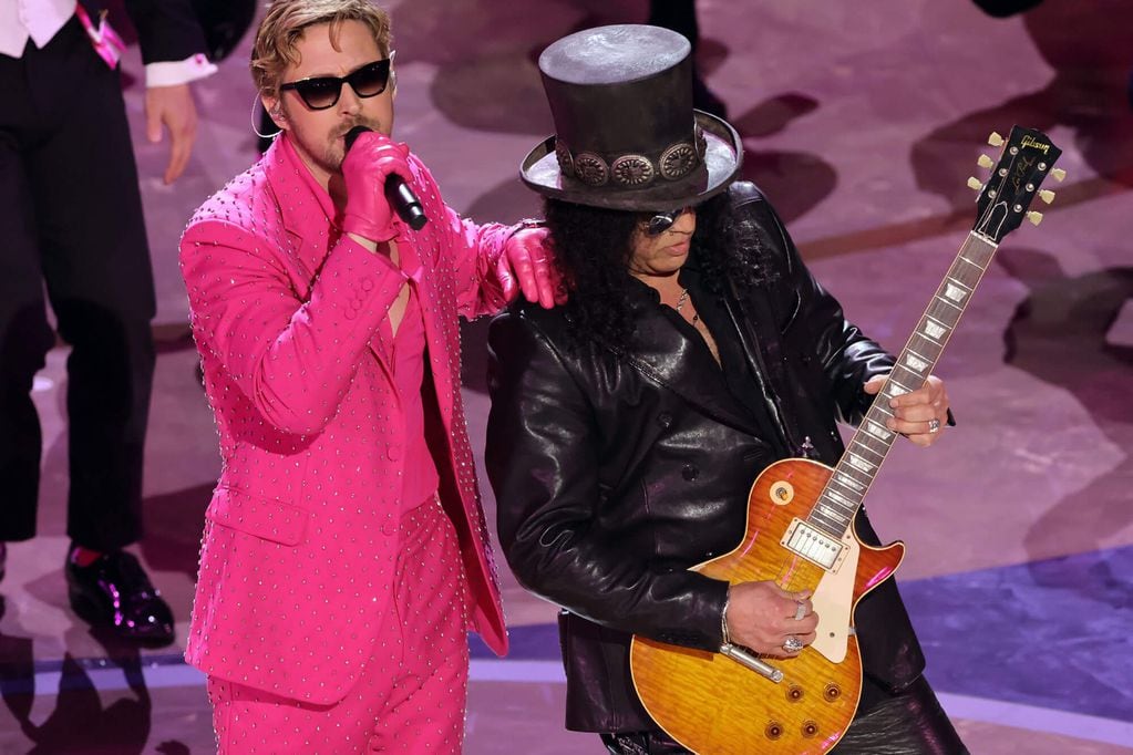 Mira acá la presentación de Ryan Gosling y Slash en los Premios Oscar 2024.
