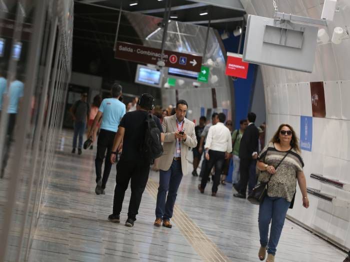 Ministra Hutt realiza balance positivo a una semana del Metro Línea 3