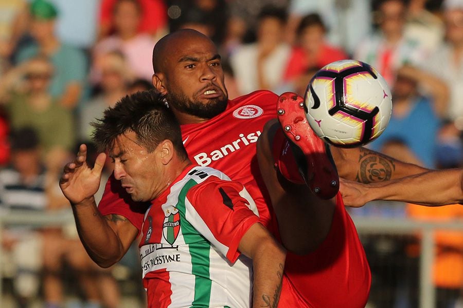 Sionistas reclaman por camiseta de Palestino