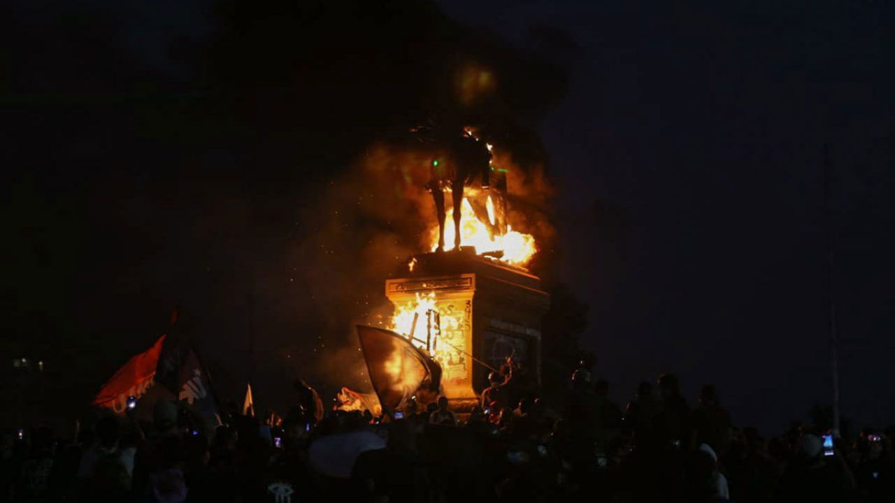 Protestas de los viernes en Plaza Italia: el papel que jugarían exanarquistas del Caso Bombas I