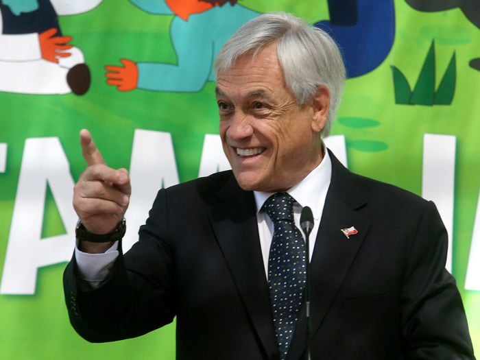 Piñera dejará sus chistes machistas: "Me rindo, acepto la sugerencia"