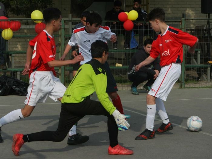 Ministerio de Bienes Nacionales y de Deportes lanzan programa "Canchas Para Chile"