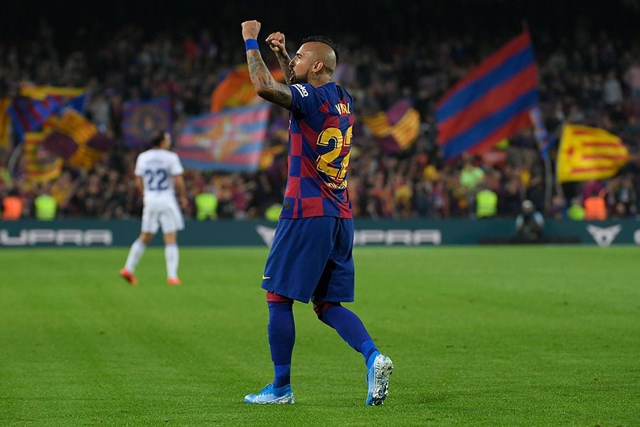 Arturo Vidal asoma como titular en el regreso del Barcelona a las canchas