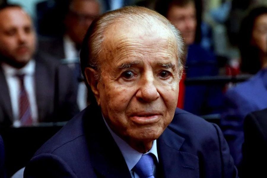 Carlos Menem se encuentra en coma inducido tras sufrir falla renal