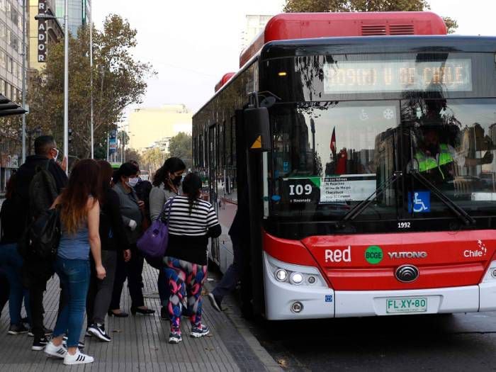 ¡No hay caso! Por sexta semana consecutiva aumenta uso de transporte público