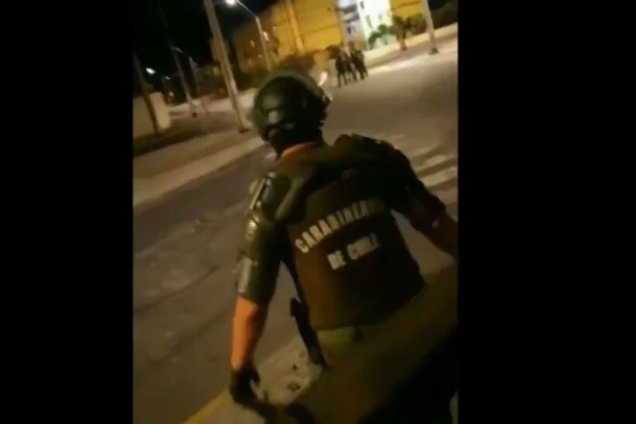 "Un ojo menos...": indignación por insulto de carabinero en medio de las protestas