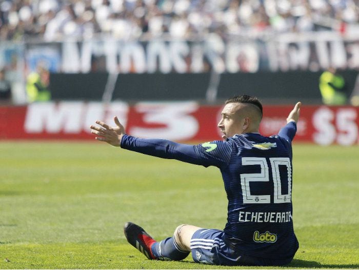 [Fotos] La fea reacción de Echeverría contra hinchas de Colo Colo