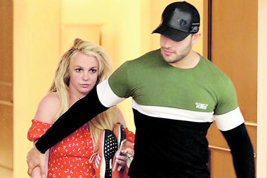 Britney Spears se defendió tras filtración de polémicas fotografías