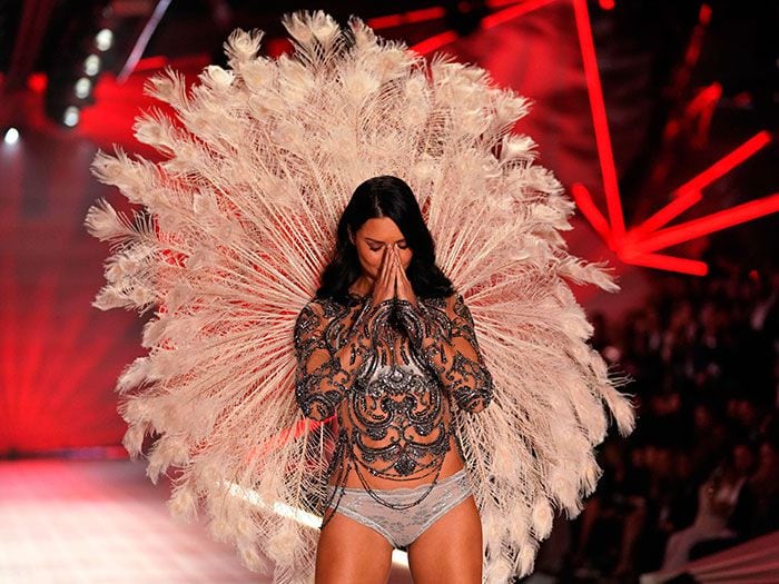 Victoria's Secret llora la partida de su ángel más grande: Adriana Lima anunció su retiro