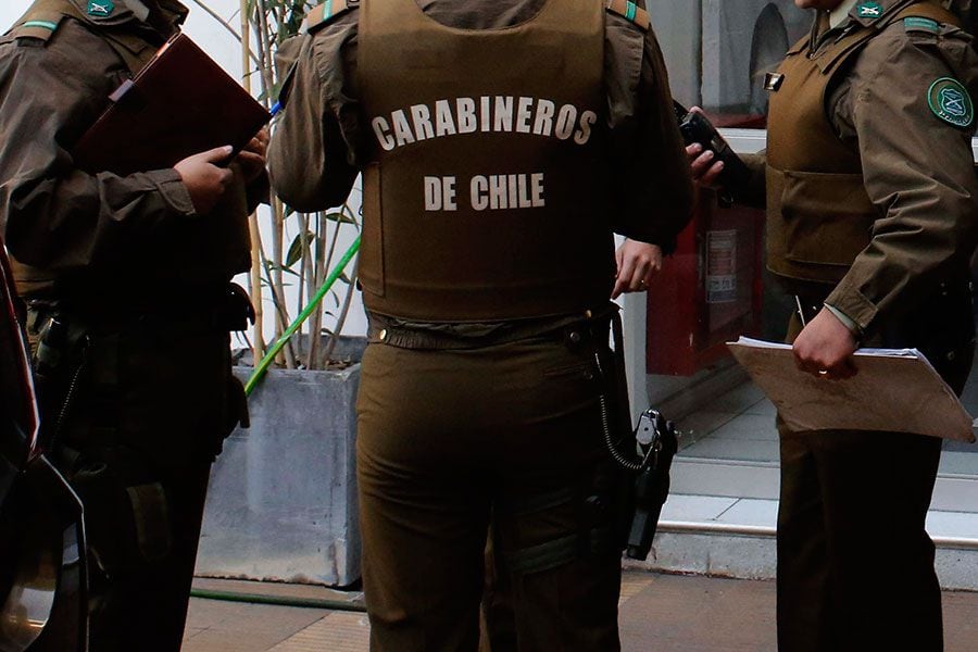 Vehículo cayó al lado de vía férrea en Cerrillos… lo habían robado horas antes en Estación Central