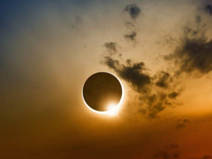 ¿Dónde ver el eclipse si vives en Santiago? Estos son los 10 puntos recomendados