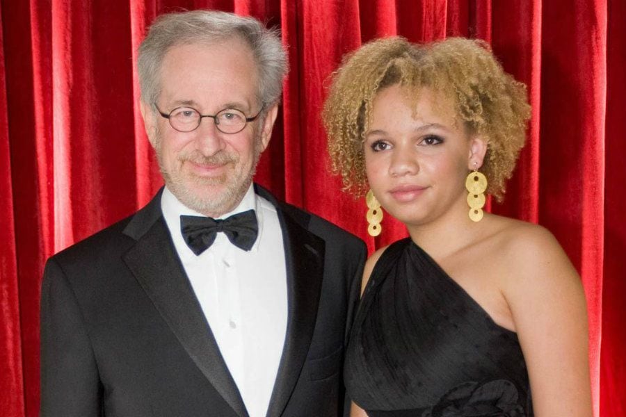 Hija de Steven Spielberg es detenida por violencia doméstica