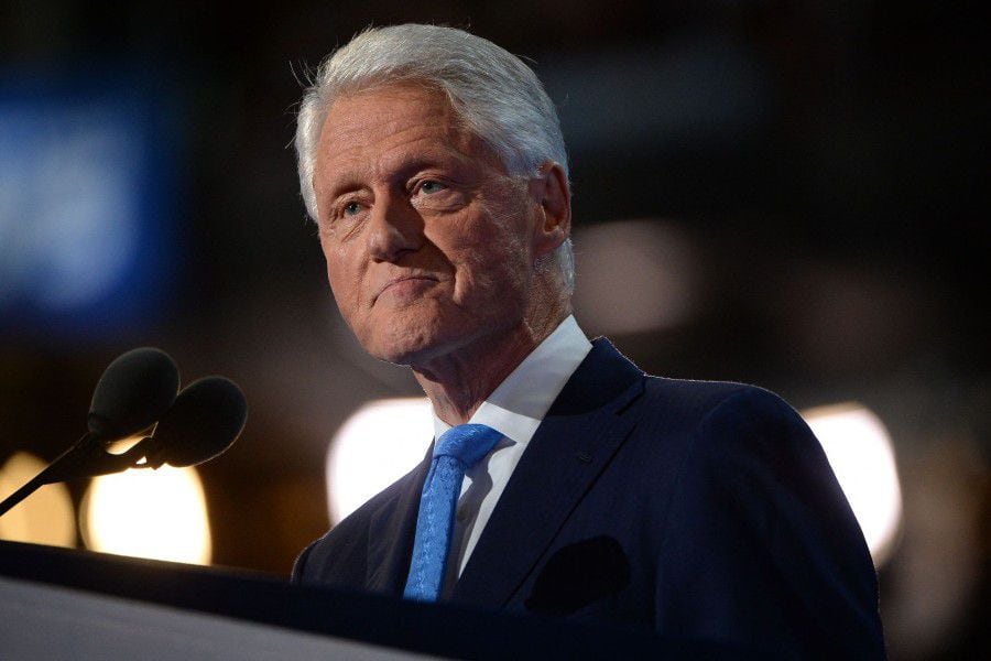 Bill Clinton está hospitalizado por una infección en la sangre