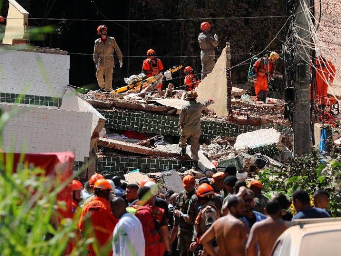 Al menos 2 muertos deja derrumbe de edificios en Rio de Janeiro