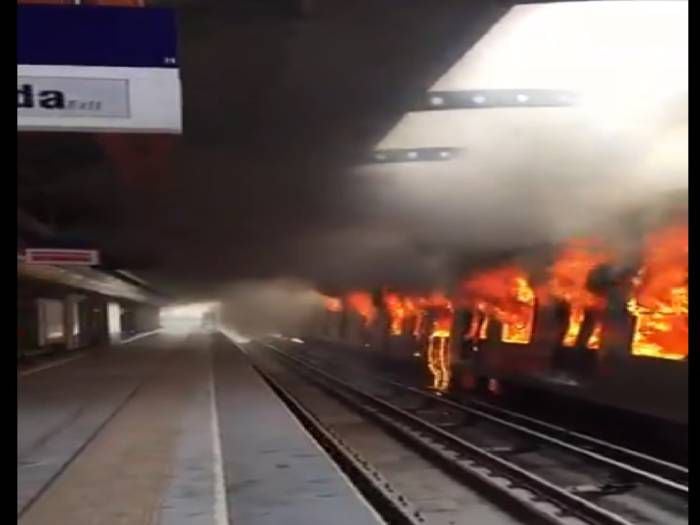 [Video] Incendian vagón de Metro en estación Elisa Correa