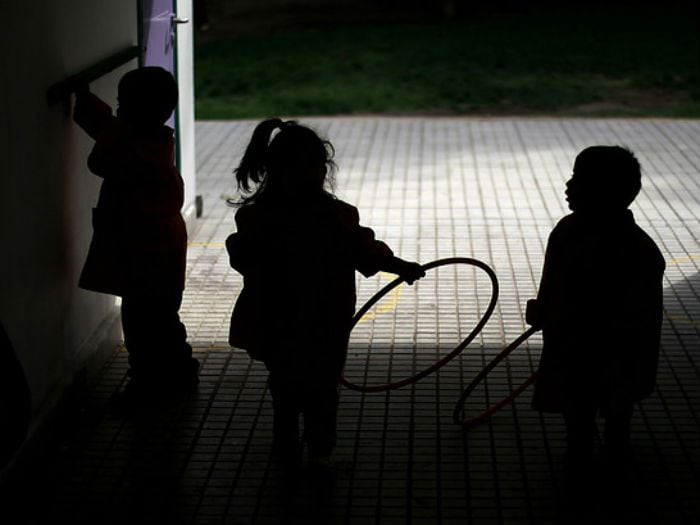 Crudo relato de niño tras presunto abuso de "tía" remece escuela de Viña