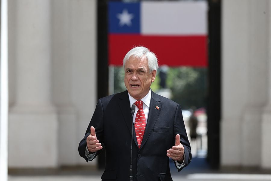 Piñera anuncia día histórico: "Mañana, Chile inicia su proceso de vacunación"