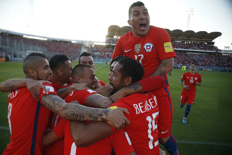 Médico de la Fifa avisa que es muy difícil ver a la Roja durante el 2020