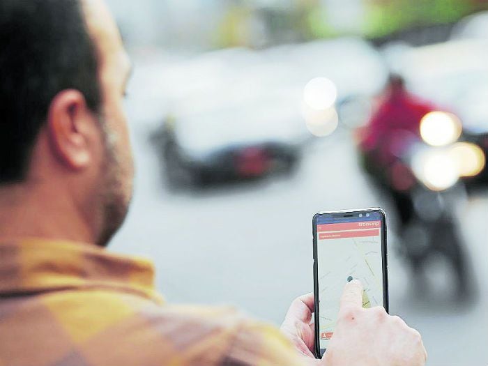 Pida un auto al aeropuerto con un solo click