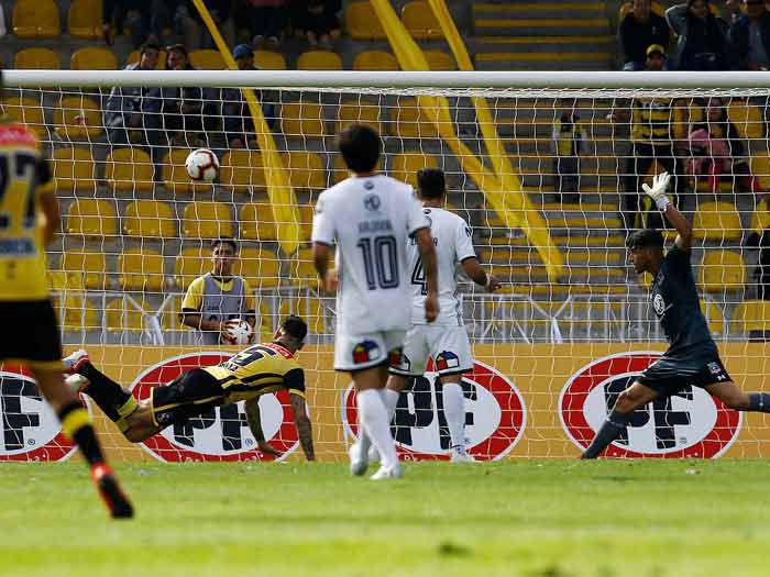 Pinilla debutó con gol en el triunfo de Coquimbo ante Colo Colo