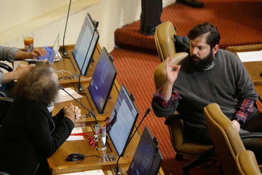 "Medio aweo... como joven": el insólito mensaje de apoyo de Florcita Motuda a Gabriel Boric