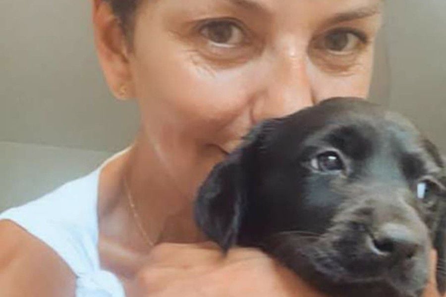 Fran y su cachorra: "No tenía idea que cuesta que adopten a perritos negros"